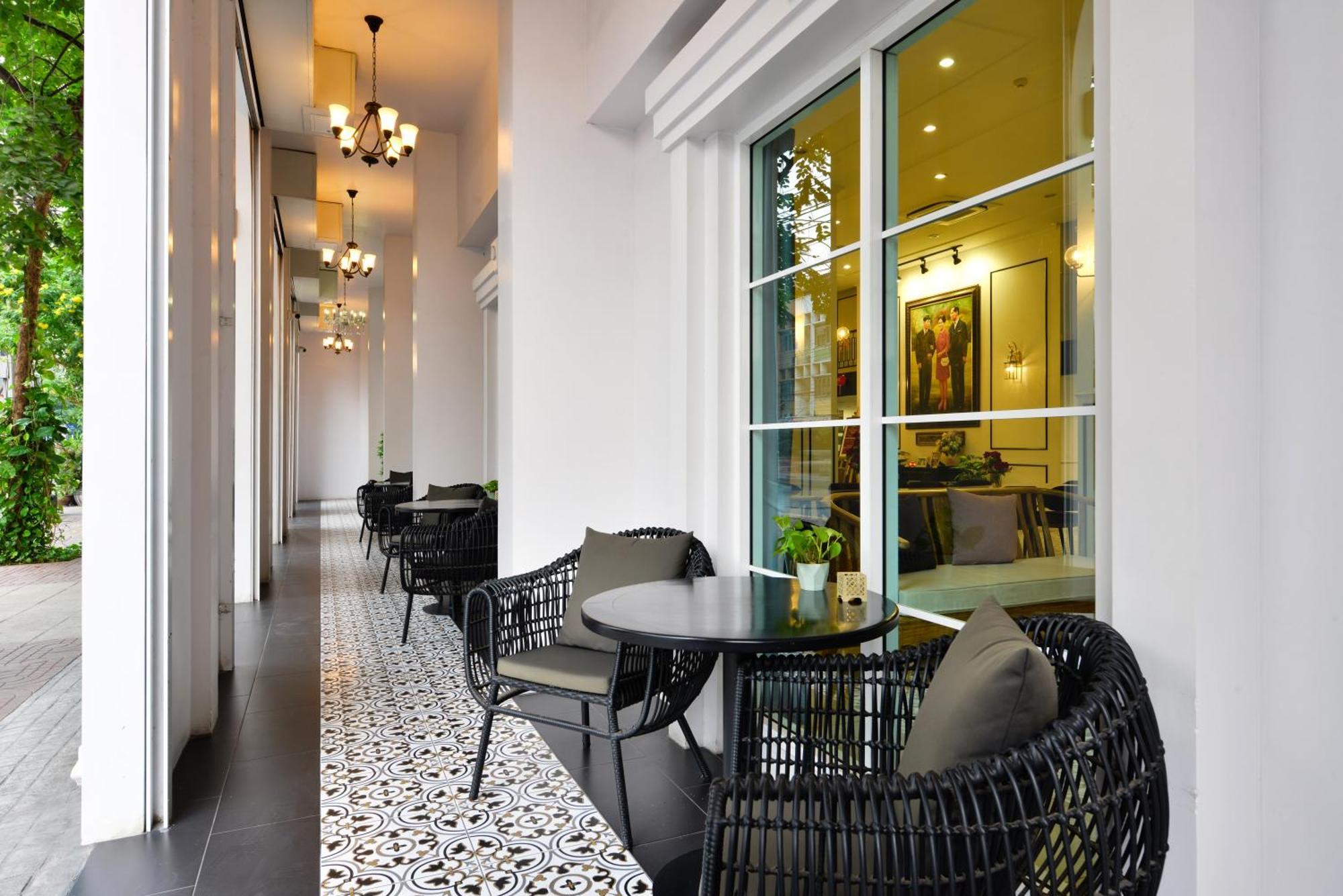 Hotel Villa De Pranakorn - Relais&Chateaux Bangkok Bagian luar foto The interior of the hotel