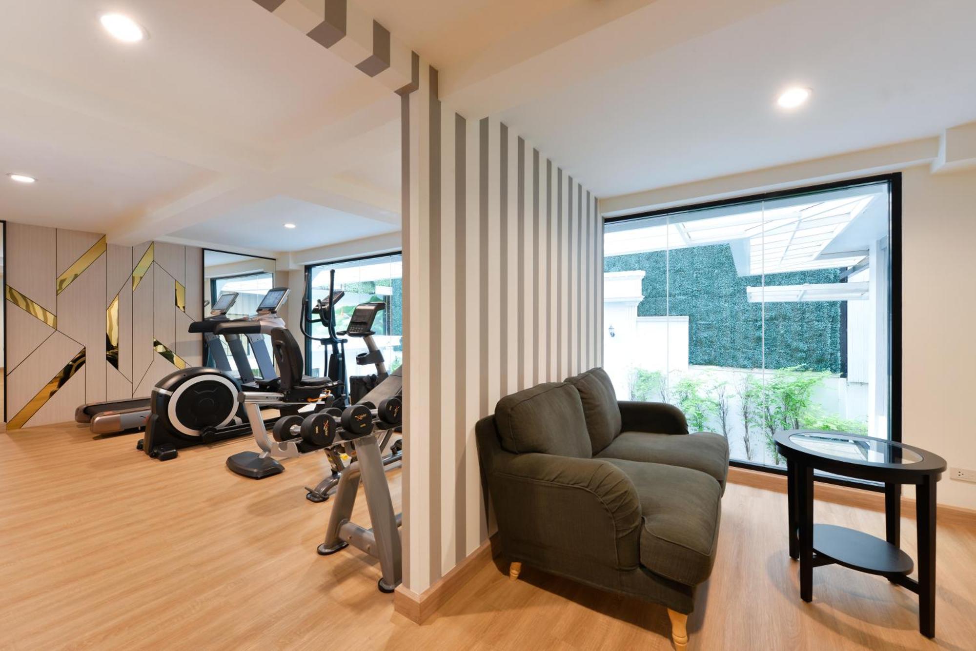 Hotel Villa De Pranakorn - Relais&Chateaux Bangkok Bagian luar foto The gym at the residence