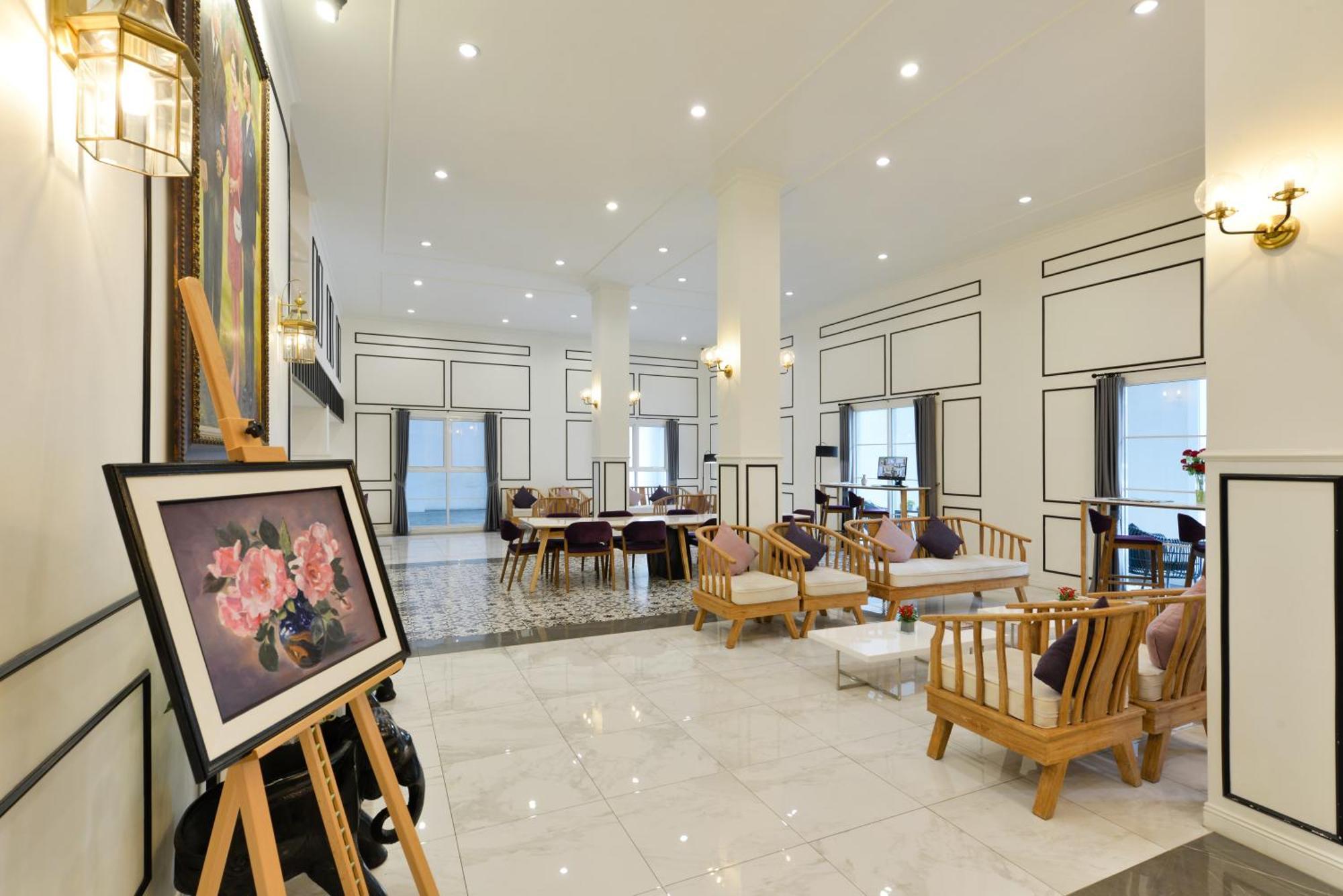 Hotel Villa De Pranakorn - Relais&Chateaux Bangkok Bagian luar foto The lobby of the hotel